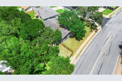 7906 Wycombe Drive, Austin, TX 78749 - Photo 31