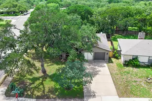 7906 Wycombe Dr, Austin, TX 78749 - Photo 25