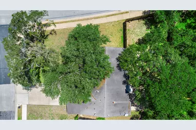 7906 Wycombe Drive, Austin, TX 78749 - Photo 29