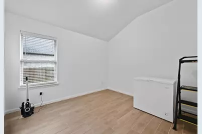 918 Valley View Drive, Leander, TX 78641 - Photo 19