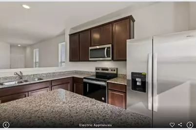 174 Green Berets Bend, Jarrell, TX 76537 - Photo 3