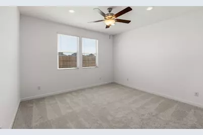 174 Green Berets Bend, Jarrell, TX 76537 - Photo 9