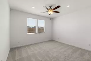 174 Green Berets Bnd, Jarrell, TX 76537 - Photo 9