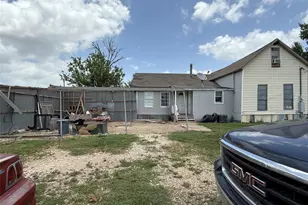 18543 Cyclone Branch Rd, Burlington, TX 76519 - Photo 5