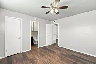 2319 Greenfield Pkwy, Austin, TX 78741 - Photo 13