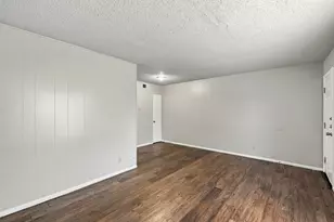 2319 Greenfield Pkwy, Austin, TX 78741 - Photo 7