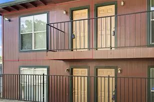 2319 Greenfield Pkwy, Austin, TX 78741 - Photo 5