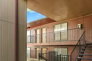 2319 Greenfield Pkwy, Austin, TX 78741 - Photo 3