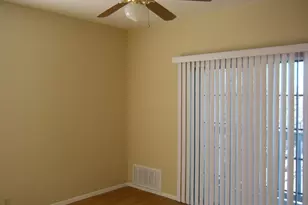 303 W 35th St, Austin, TX 78705 - Photo 9