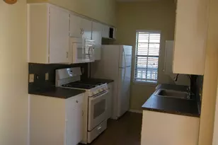 303 W 35th St, Austin, TX 78705 - Photo 5