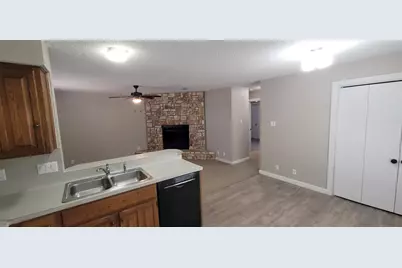 20800 Bonanza Street #B, Lago Vista, TX 78645 - Photo 9