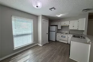 20800 Bonanza St, Lago Vista, TX 78645 - Photo 7