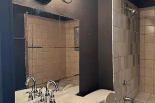 704 Franklin Blvd, Austin, TX 78751 - Photo 7