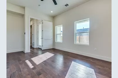 6412 Carson Ridge #B, Austin, TX 78741 - Photo 9