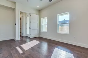 6412 Carson Rdg, Austin, TX 78741 - Photo 9