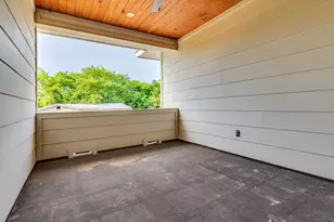 6412 Carson Rdg, Austin, TX 78741 - Photo 21