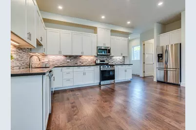 6412 Carson Ridge #B, Austin, TX 78741 - Photo 5
