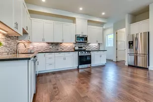 6412 Carson Rdg, Austin, TX 78741 - Photo 5