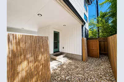 913 Duncan Lane #201, Austin, TX 78705 - Photo 17