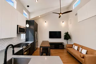 913 Duncan Ln, Austin, TX 78705 - Photo 7