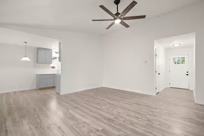 2100 Deadwood Drive, Austin, TX 78744 - Photo 9