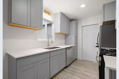 2100 Deadwood Drive, Austin, TX 78744 - Photo 3