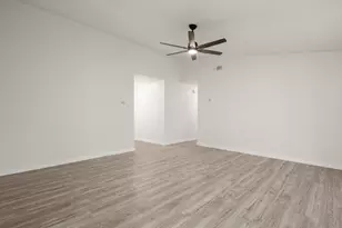 2100 Deadwood Dr, Austin, TX 78744 - Photo 17