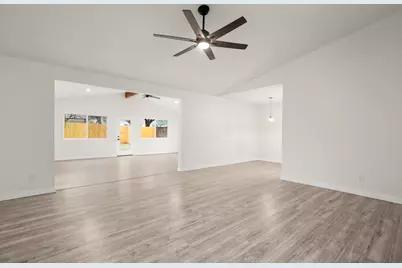 2100 Deadwood Drive, Austin, TX 78744 - Photo 5