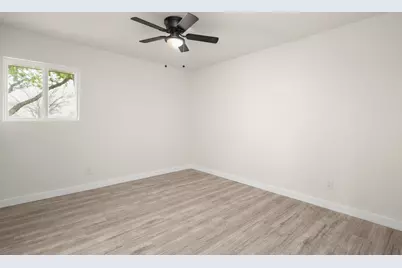 2100 Deadwood Drive, Austin, TX 78744 - Photo 13