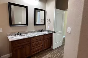 103 S Kanaio Dr, Bastrop, TX 78602 - Photo 11
