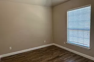 103 S Kanaio Dr, Bastrop, TX 78602 - Photo 15