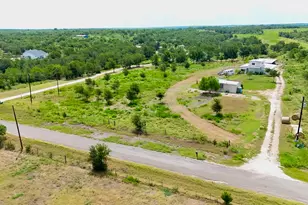 2690 Co Rd 466, Elgin, TX 78621 - Photo 7