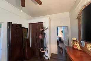 204 Brewster St, Florence, TX 76527 - Photo 15