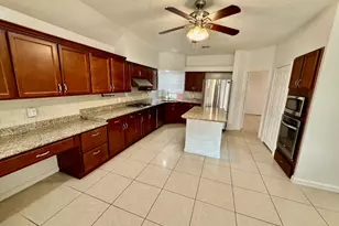 604 Cactus Bend Dr, Pflugerville, TX 78660 - Photo 9