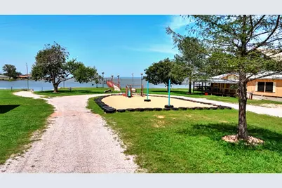 1504 Ranch Road 261, Buchanan Dam, TX 78609 - Photo 5