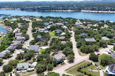 501 Lakeland Circle, Lago Vista, TX 78645 - Photo 35