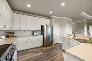 501 Lakeland Cir, Lago Vista, TX 78645 - Photo 11