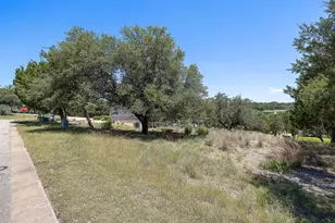 501 Lakeland Cir, Lago Vista, TX 78645 - Photo 33