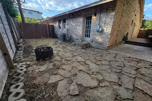 2011 Meadowridge Dr, Austin, TX 78704 - Photo 15