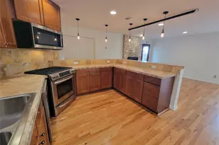 2011 Meadowridge Dr, Austin, TX 78704 - Photo 5