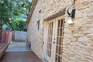 2011 Meadowridge Dr, Austin, TX 78704 - Photo 21