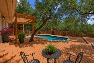 224 Hurst Creek Rd, Lakeway, TX 78734 - Photo 1