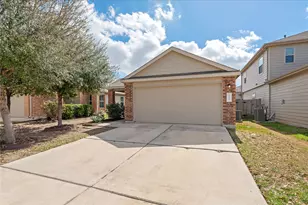 3721 Alpine Autumn Dr, Austin, TX 78744 - Photo 3