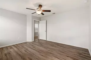 3721 Alpine Autumn Dr, Austin, TX 78744 - Photo 15