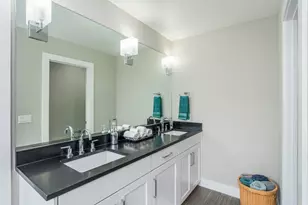 705 E 49th St, Austin, TX 78751 - Photo 19