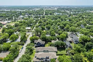 705 E 49th St, Austin, TX 78751 - Photo 33