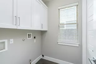 705 E 49th St, Austin, TX 78751 - Photo 13