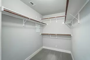 705 E 49th St, Austin, TX 78751 - Photo 21