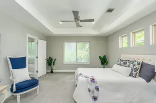 705 E 49th St, Austin, TX 78751 - Photo 17