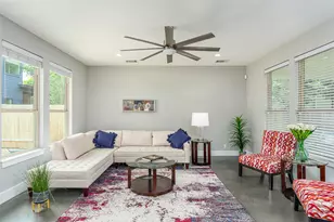 705 E 49th St, Austin, TX 78751 - Photo 7